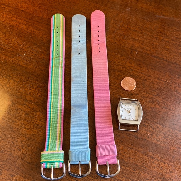 INDEED quartz watch with interchangeable bands. Ultimate preppy accessory! - Picture 3 of 11